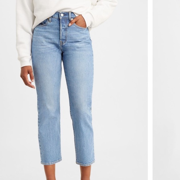 🍁NWT Levi’s Wedgie Straight Jean - Picture 2 of 7